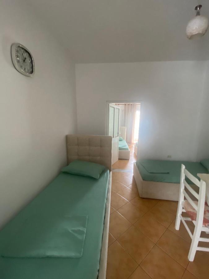 Wave N' Sea Apartments Himare Exterior photo