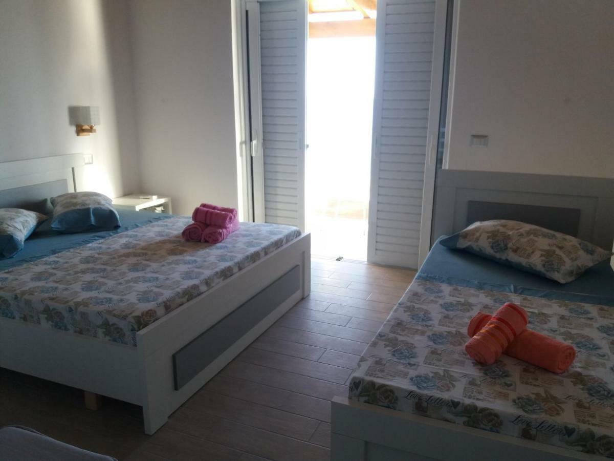 Wave N' Sea Apartments Himare Exterior photo